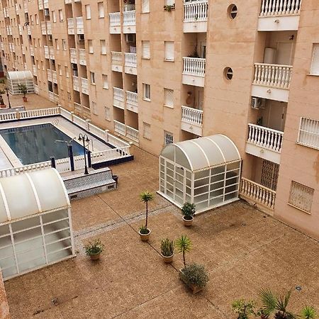 Apartment Close To All Amenities Torrevieja Luaran gambar